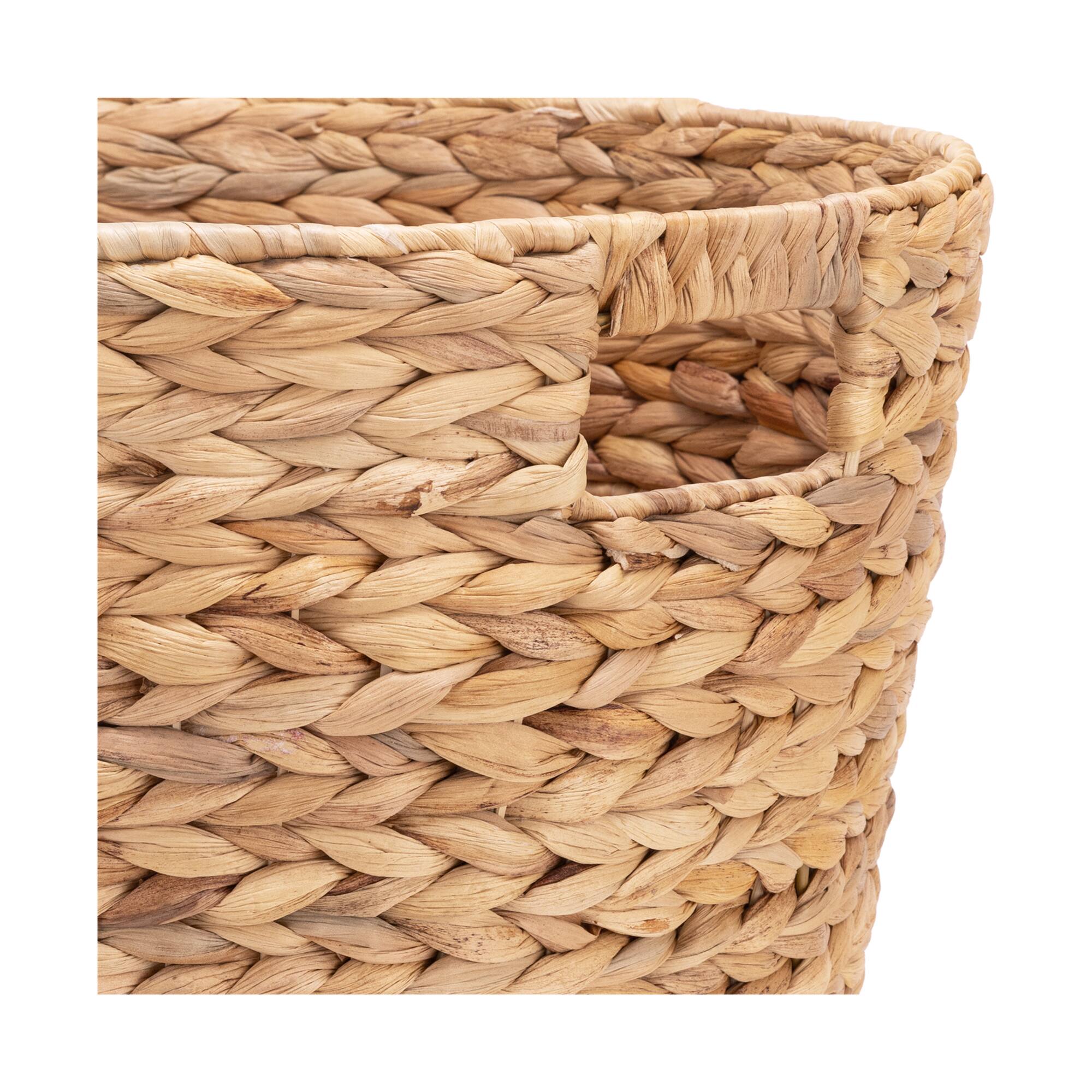 Seville Classics Water Hyacinth Round Basket